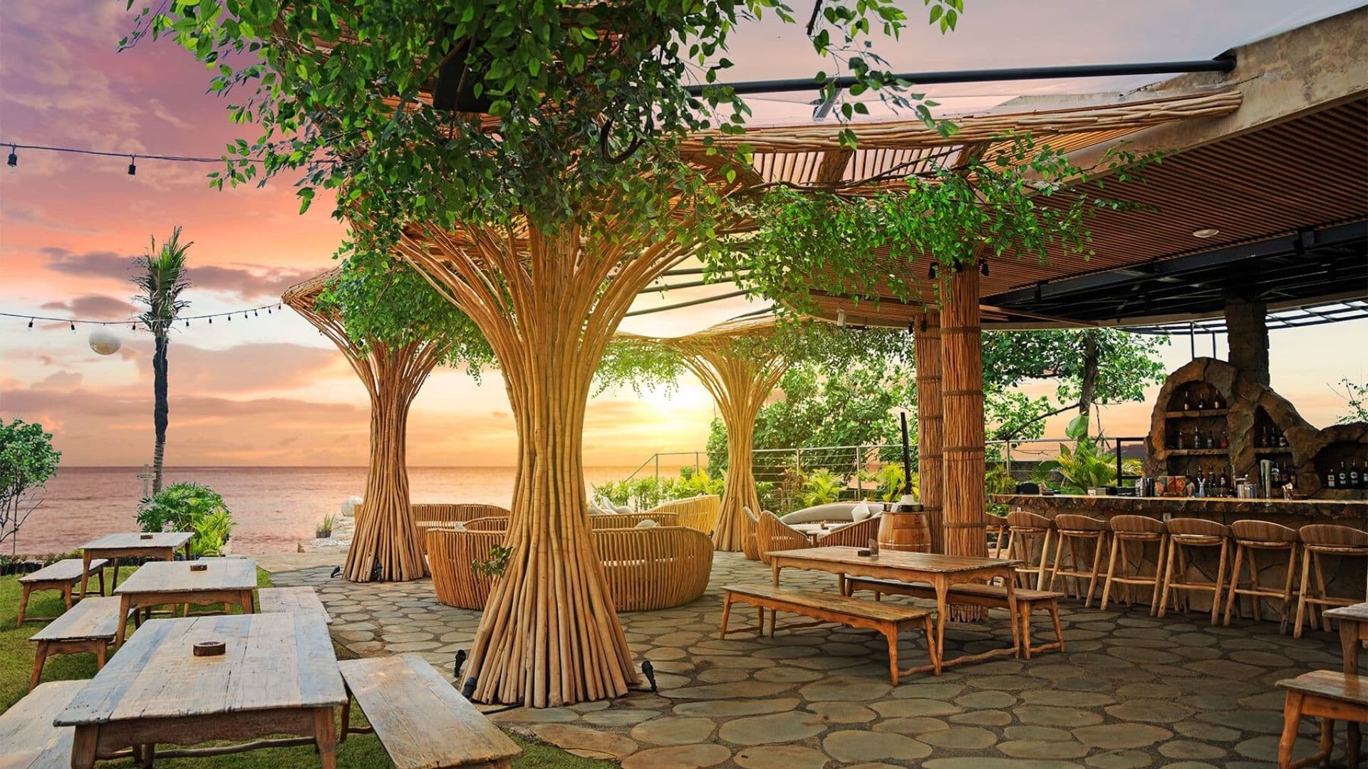 Sunset at Luna Beach Club Bali