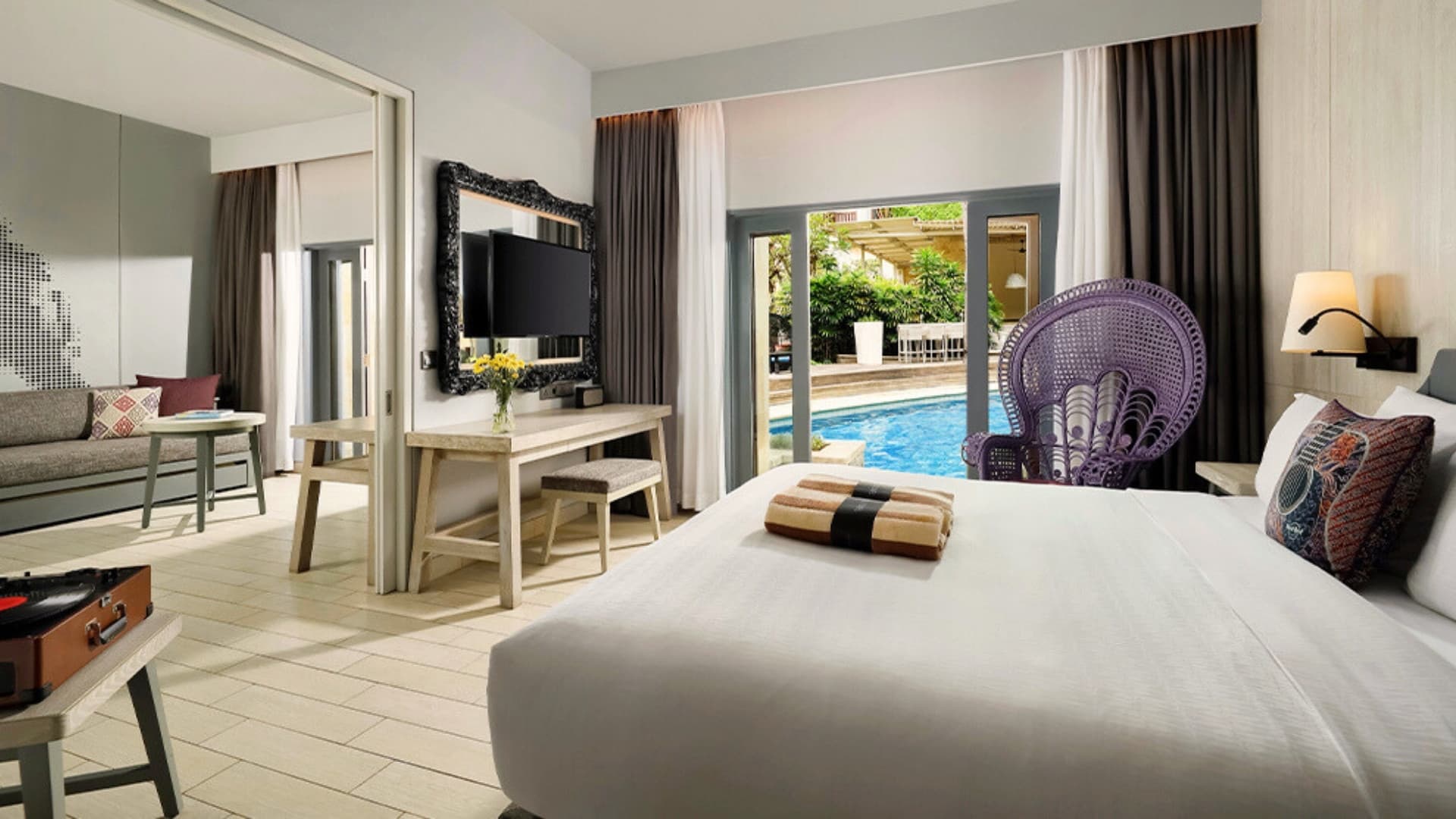 hard rock deluxe suite with pool access view image hard rock deluxe suite with pool access view image